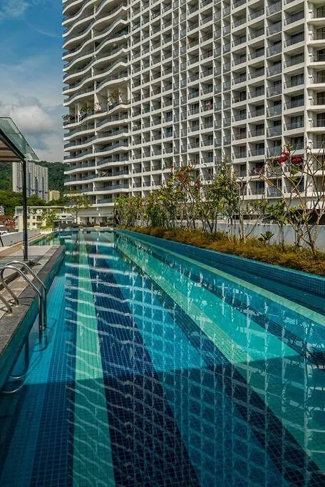 Family Seaview Suite With 3 Rooms By The Only Bnb Tanjung Tokong 0*,  Malezja